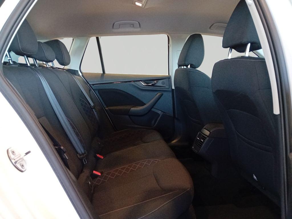 Skoda Kamiq 1.0 TSI Ambition DSG 81 kW (110 CV) - 5