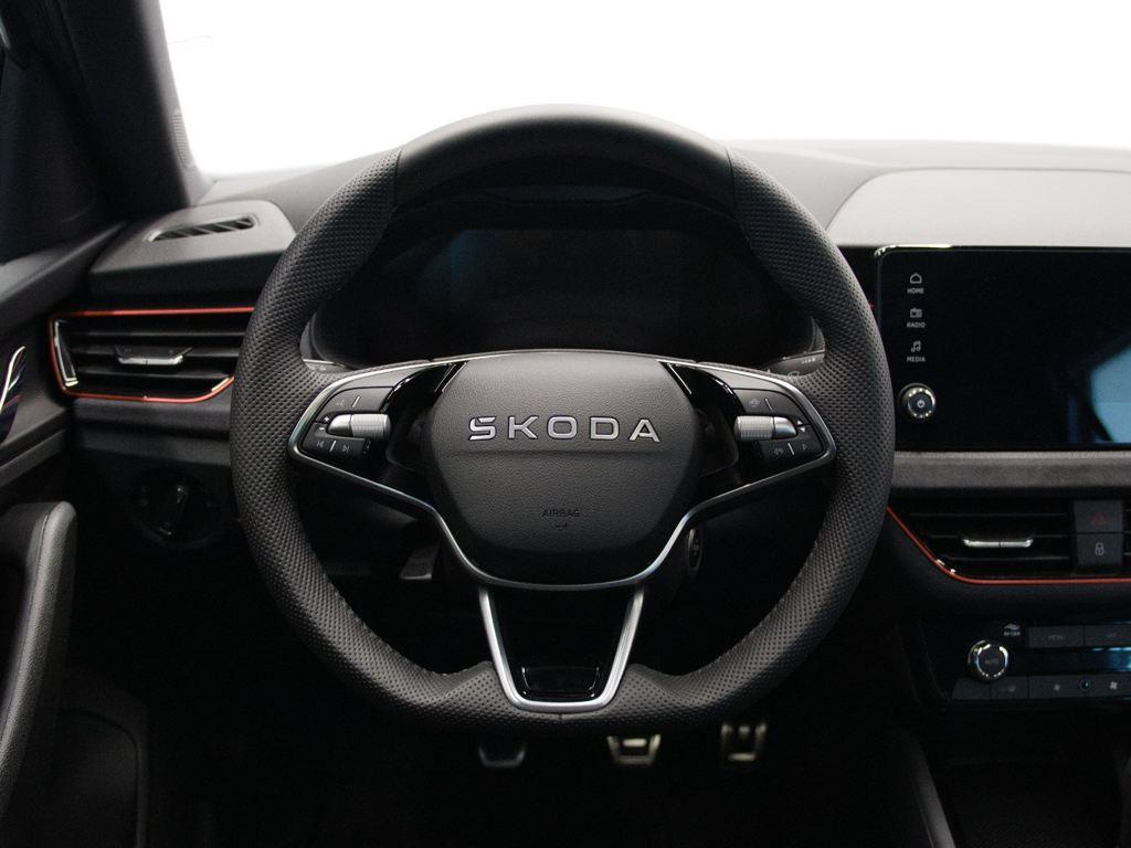 Skoda Kamiq 1.0 TSI Design 85 kW (115 CV) - 9