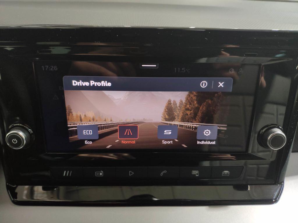 SEAT Arona 1.0 TSI S&S FR 85 kW (115 CV) - 8