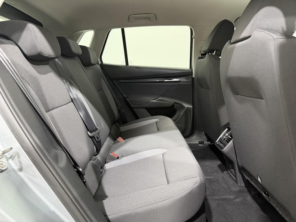 Skoda Elroq 60 63 kWh 150 kW (204 CV) - 5