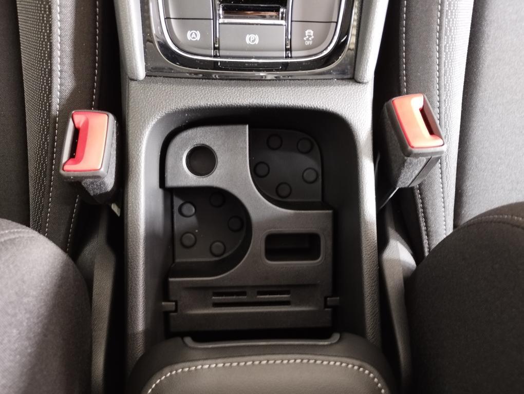 Skoda Karoq 1.5 TSI ACT Selection DSG 110 kW (150 CV) - 13