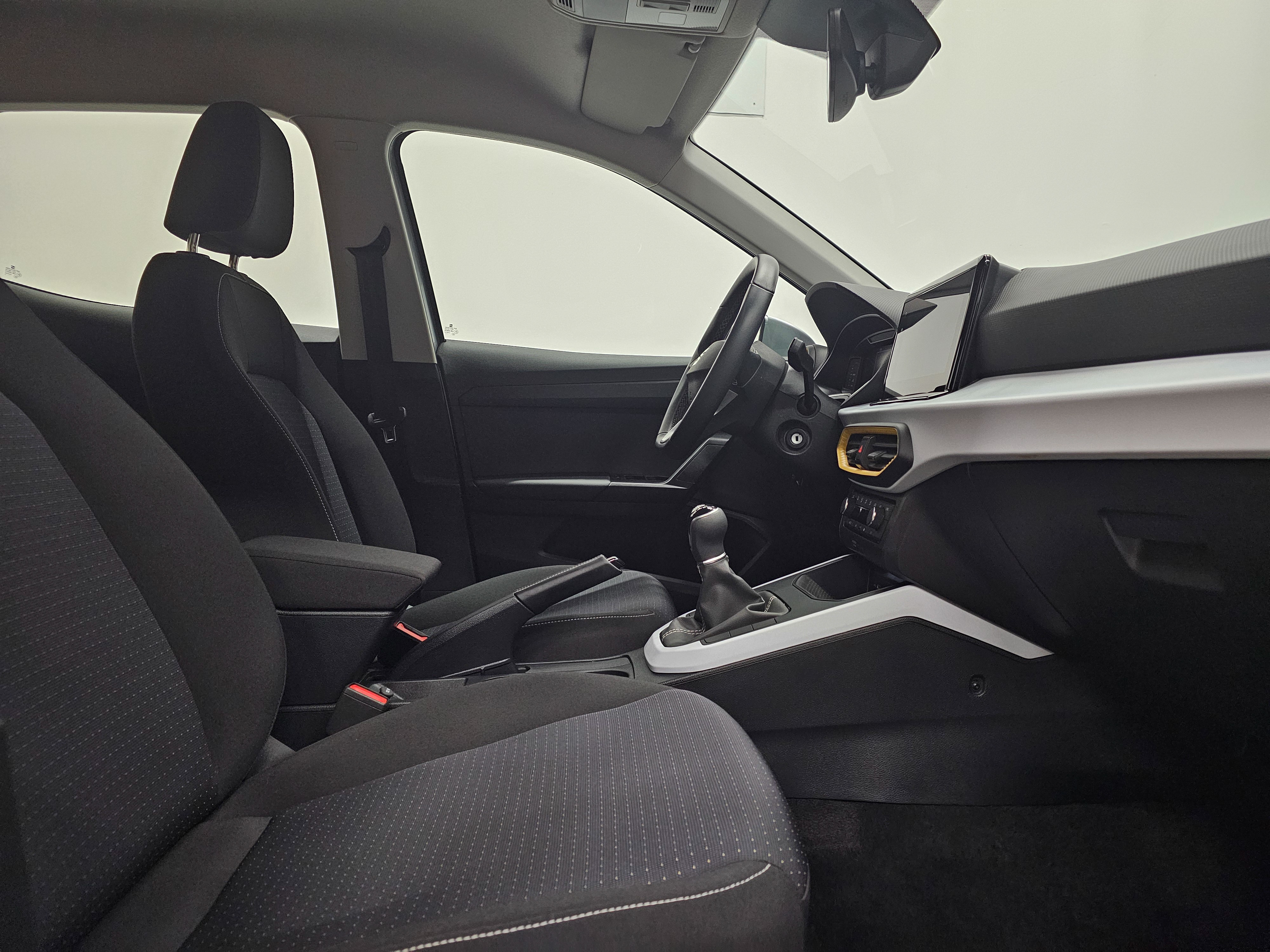 SEAT Arona 1.0 TSI Style XM 81 kW (110 CV) - 4