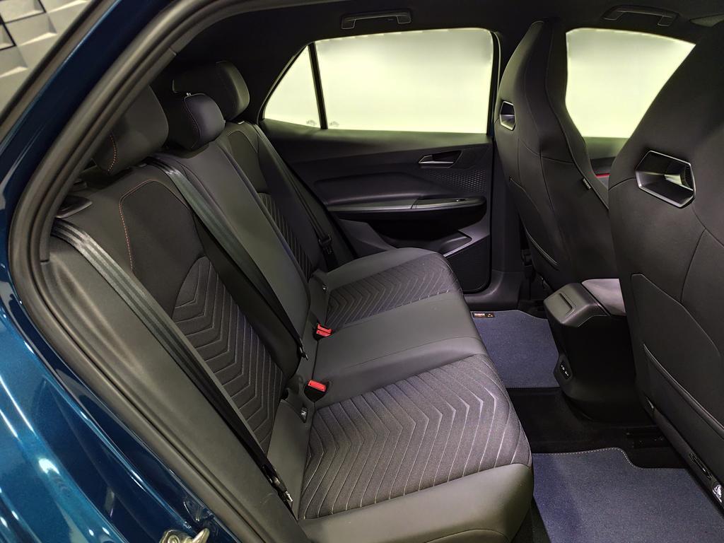 CUPRA Born 62 kWh 150 kW (204 CV) - 5