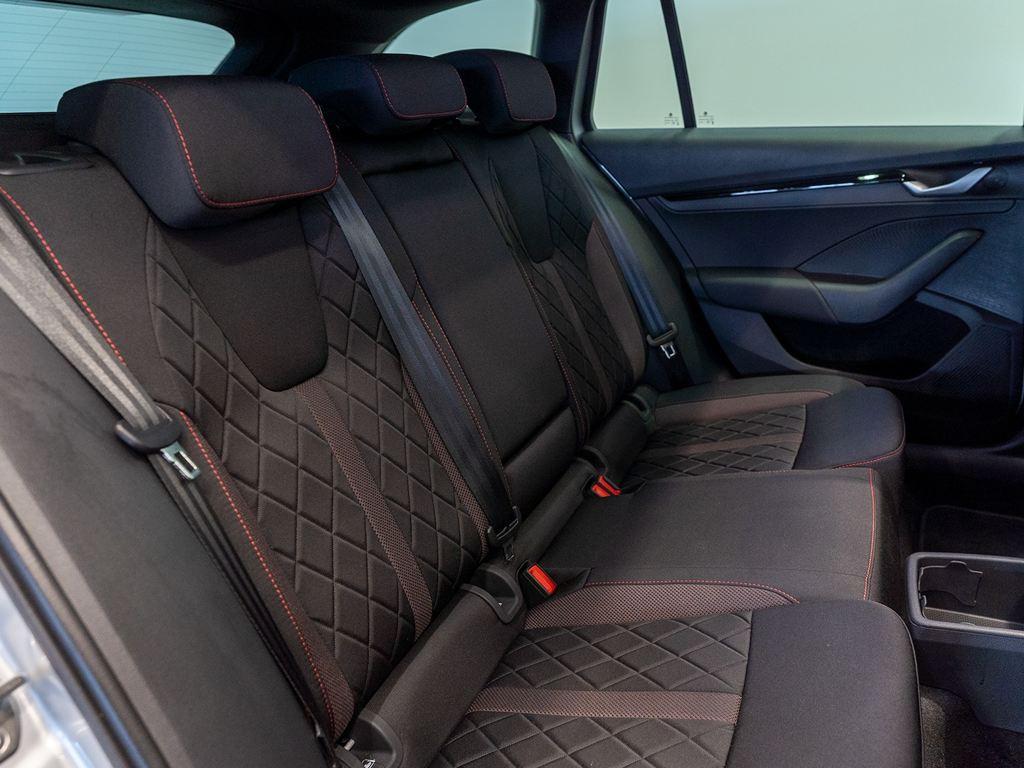 Skoda Octavia Combi 2.0 TSI RS DSG 195 kW (265 CV) - 5