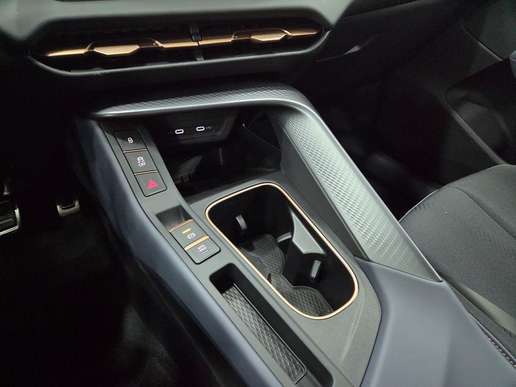 CUPRA Terramar 1.5 TSI e-Hybrid DSG 150 kW (204 CV) - 12