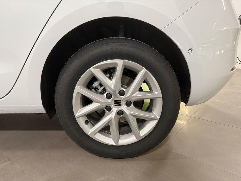 SEAT León 1.5 eTSI Style 25 Aniversario DSG 85 kW (116 CV) - 7