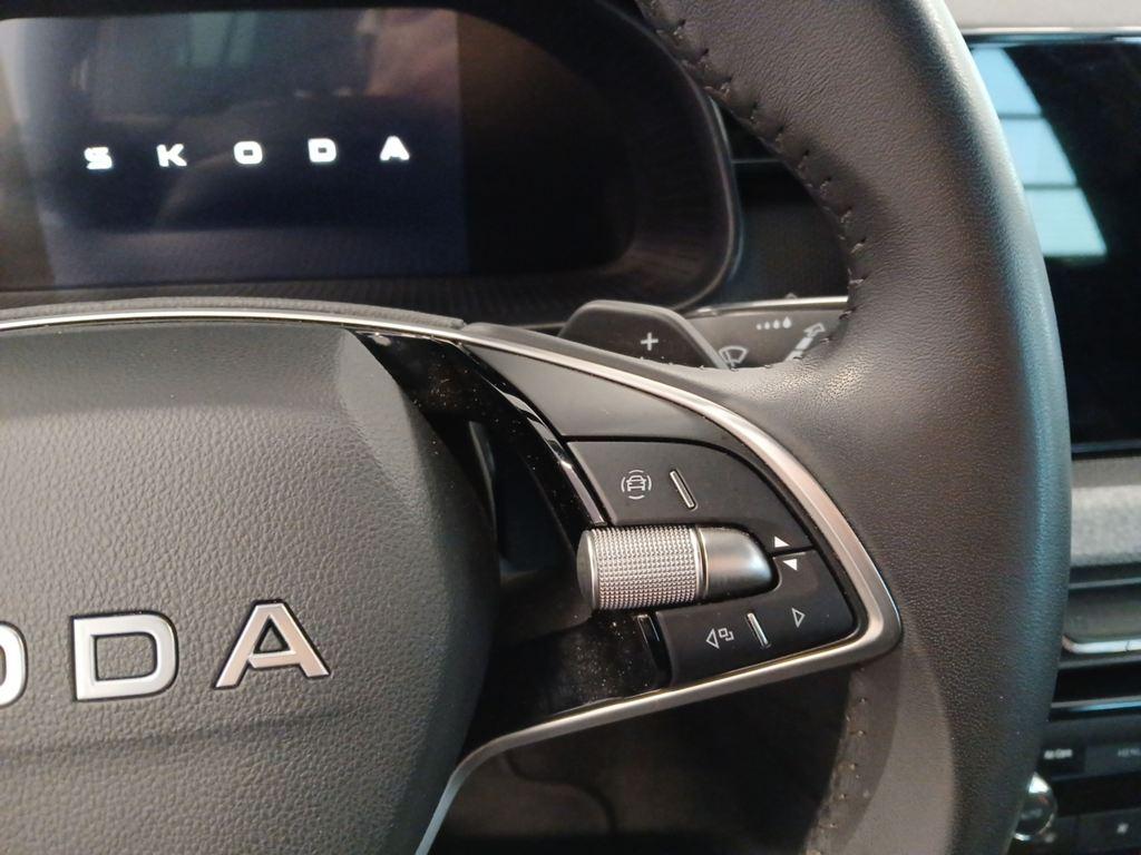 Skoda Kamiq 1.0 TSI Selection DSG 85 kW (115 CV) - 9