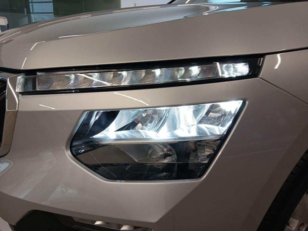 Skoda Kamiq 1.0 TSI Selection DSG 85 kW (115 CV) - 12