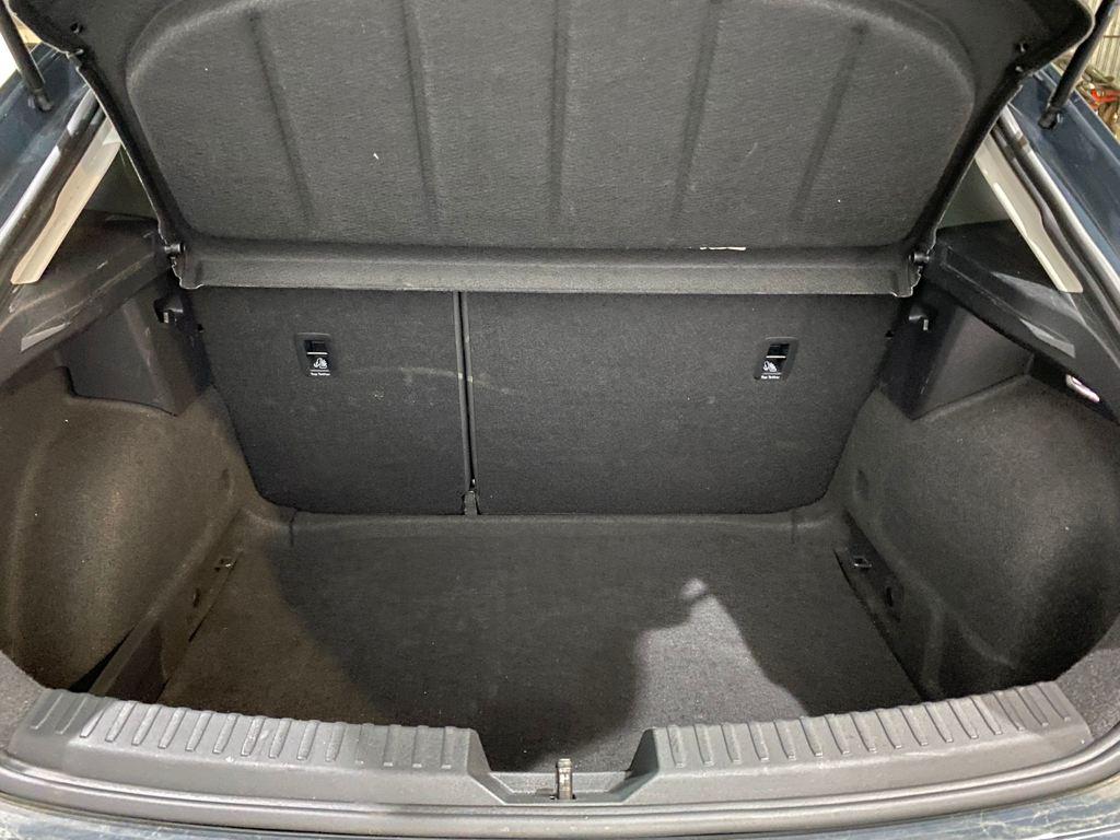 SEAT León 1.5 eTSI Style 25 Aniversario DSG 85 kW (116 CV) - 6