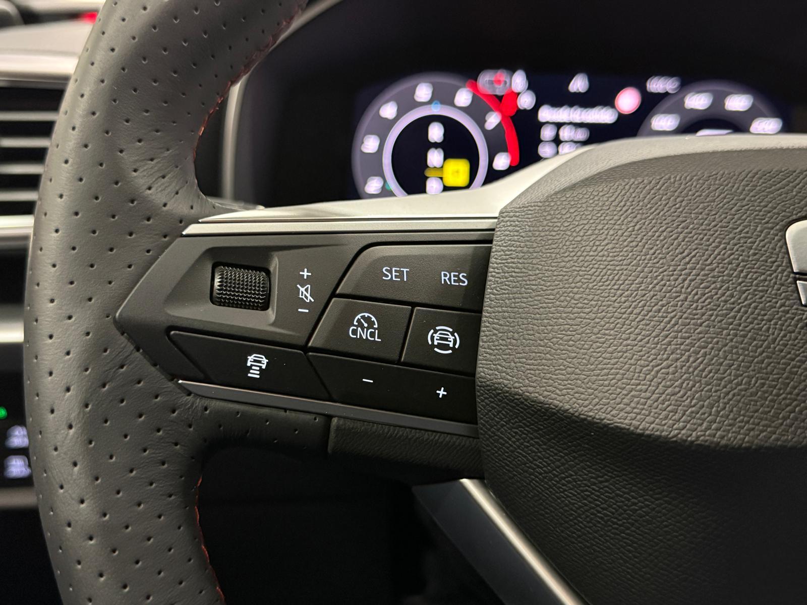 SEAT León 1.5 TSI e-Hybrid FR XM DSG 150 kW (204 CV) - 10