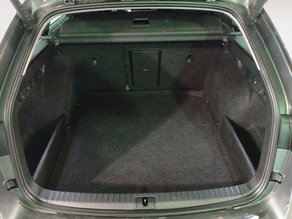 Skoda Octavia Combi 2.0 TDI Scout 4x4 DSG 110 kW (150 CV) - 6