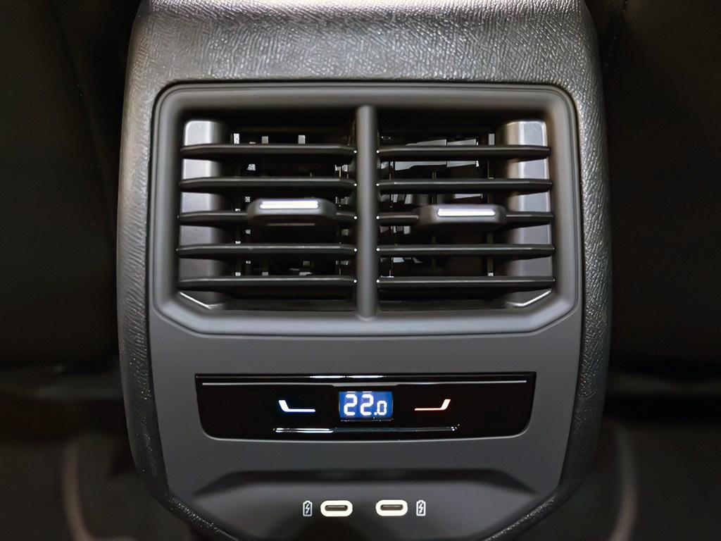 CUPRA León 1.5 eTSI DSG 110 kW (150 CV) - 19