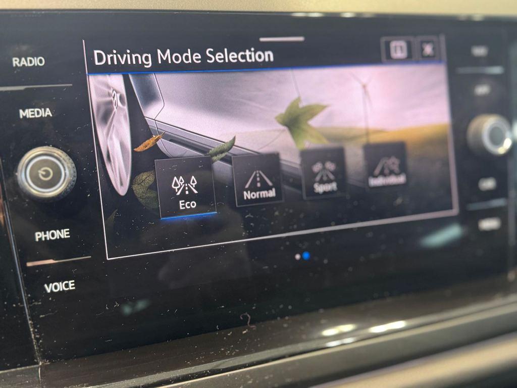 Volkswagen Taigo R-Line 1.5 TSI 110 kW (150 CV) DSG - 11