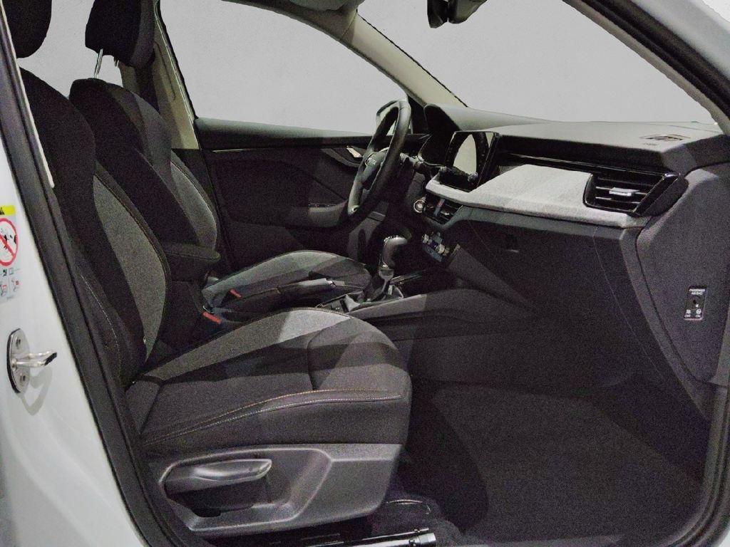 Skoda Kamiq 1.0 TSI Selection DSG 85 kW (115 CV) - 4