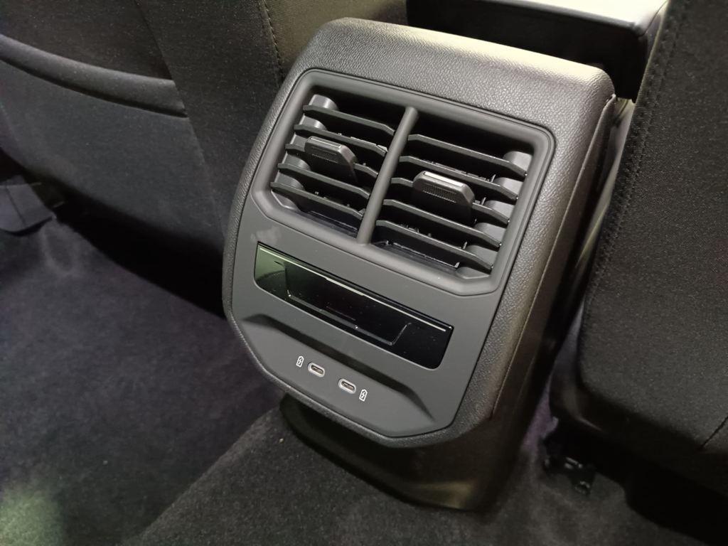 SEAT León ST 1.5 eTSI Style 25 Aniversario DSG 85 kW (116 CV) - 10