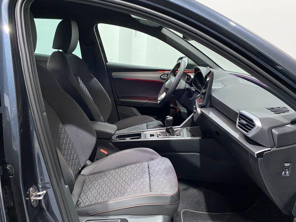 SEAT León 1.5 TSI S&S FR 25 Aniversario 85 kW (116 CV) - 4