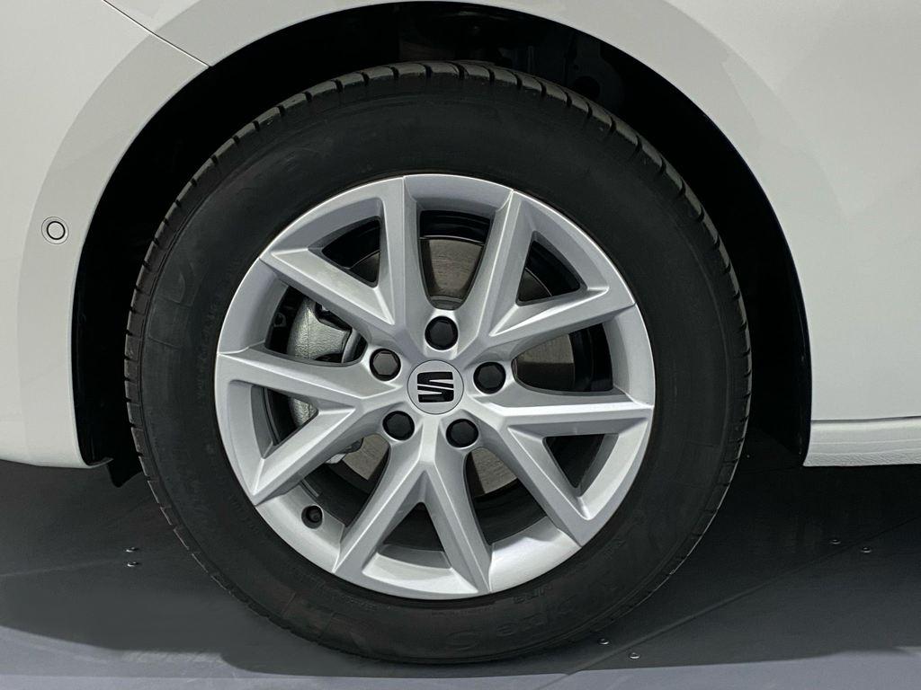 SEAT León 1.5 eTSI Style 25 Aniversario DSG 85 kW (116 CV) - 7