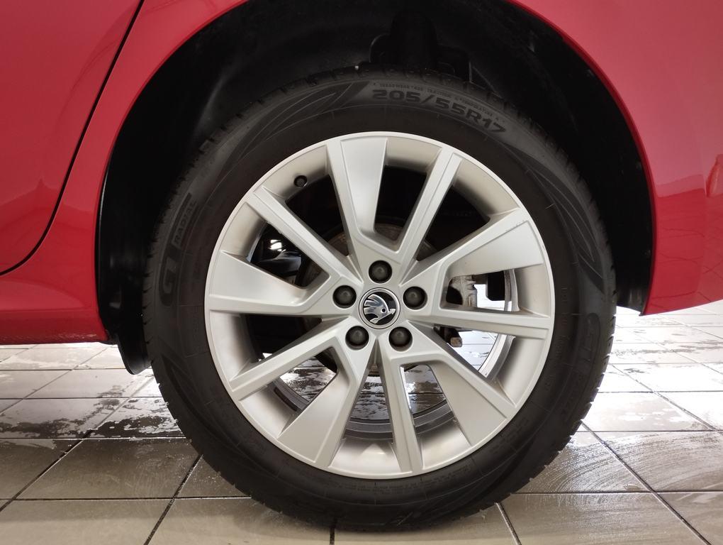 Skoda Kamiq 1.0 TSI Ambition 81 kW (110 CV) - 7