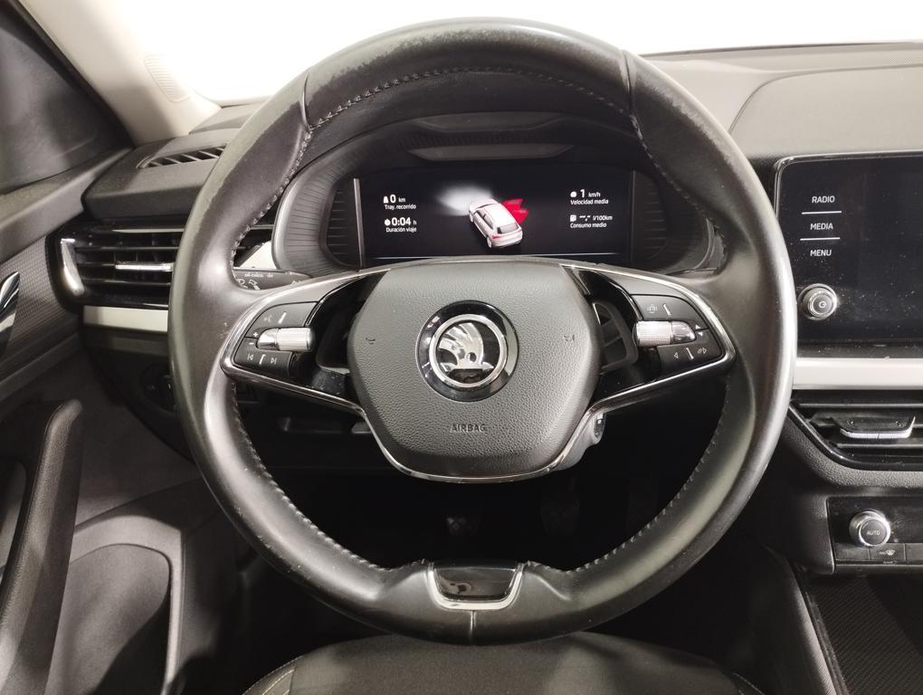 Skoda Kamiq 1.0 TSI Ambition 81 kW (110 CV) - 12