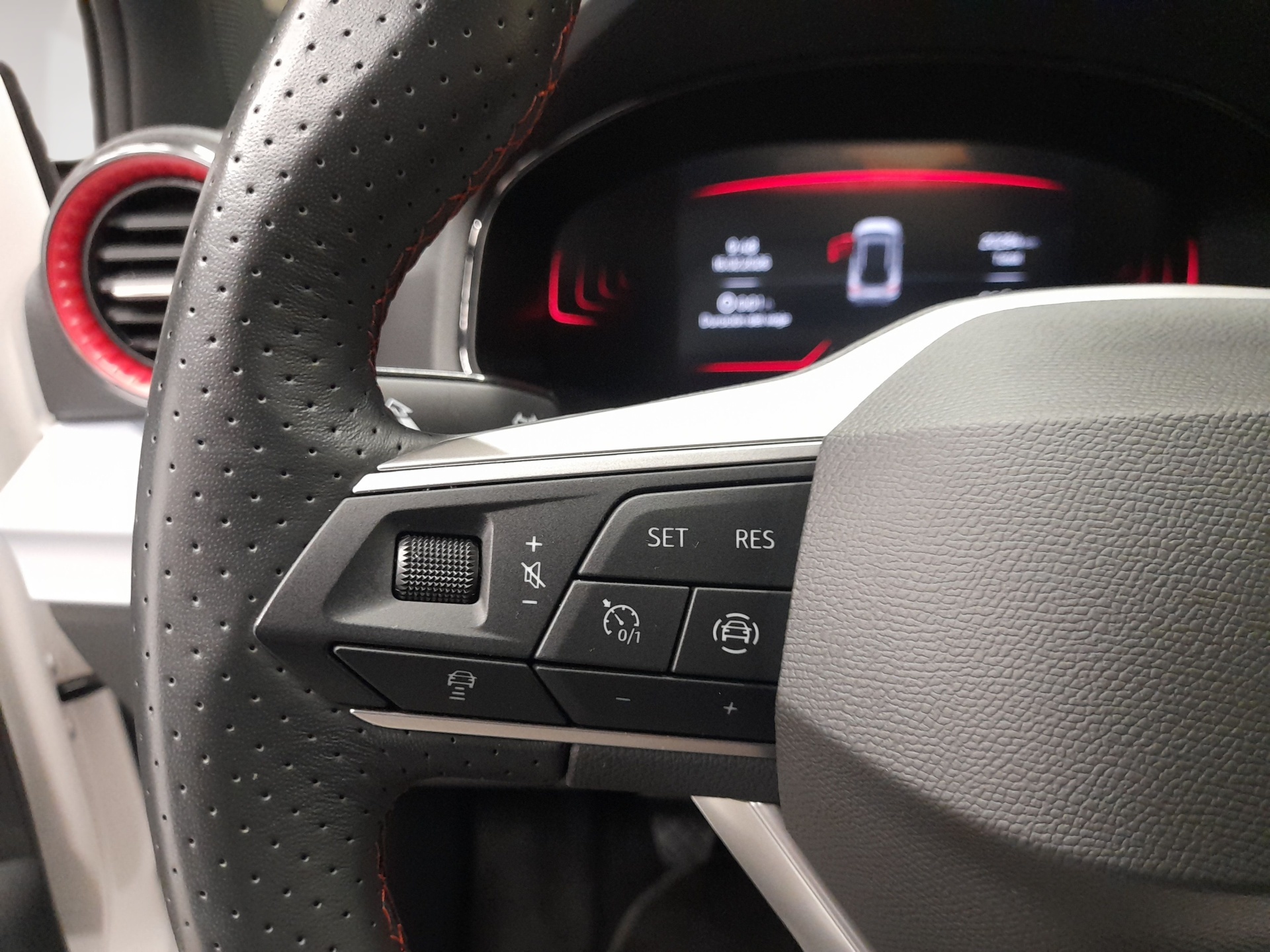 SEAT Arona 1.0 TSI FR XM 85 kW (115 CV) - 8