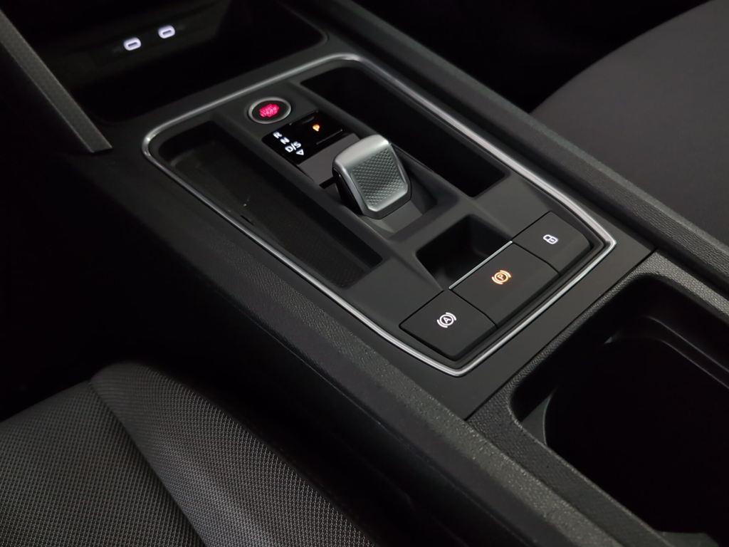 SEAT León 1.5 eTSI Style 25 Aniversario DSG 85 kW (116 CV) - 9