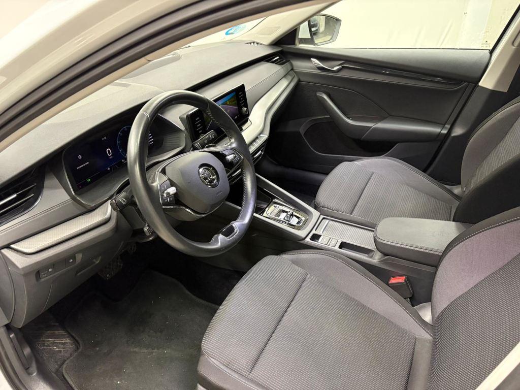 Skoda Octavia 1.0 TSI mHEV Ambition DSG 81 kW (110 CV) - 8