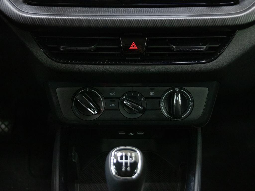 Skoda Fabia 1.0 TSI Active 70 kW (95 CV) - 12