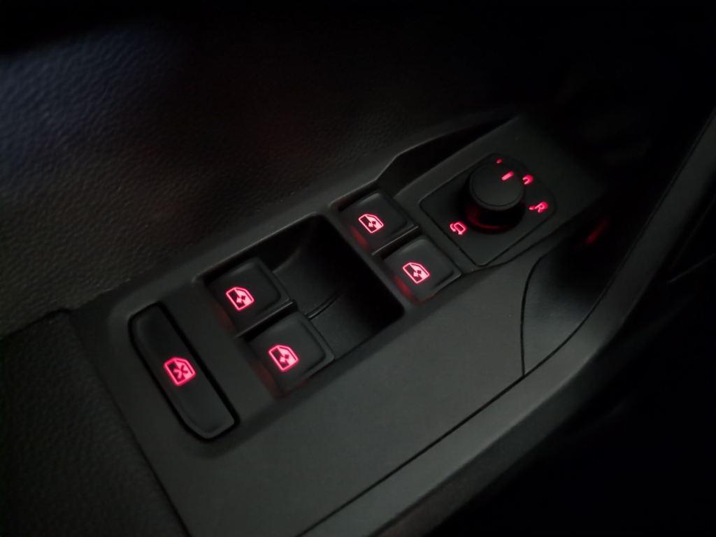 SEAT Arona 1.0 TSI Style Special Edition 85 kW (115 CV) - 17