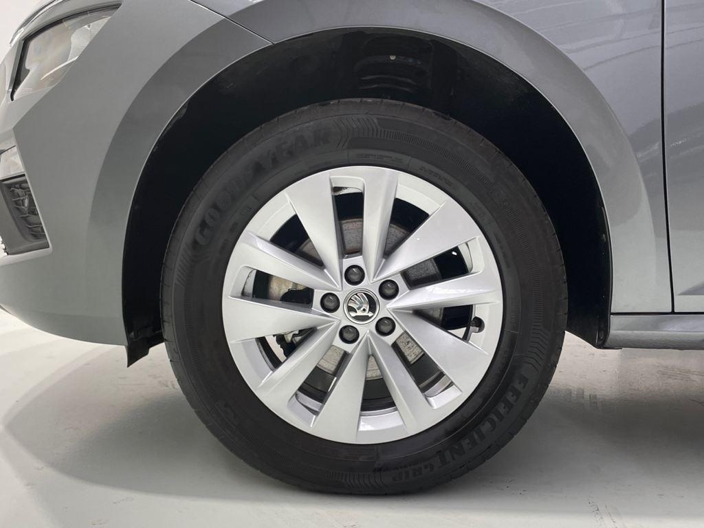 Skoda Kamiq 1.0 TSI Selection DSG 85 kW (115 CV) - 7