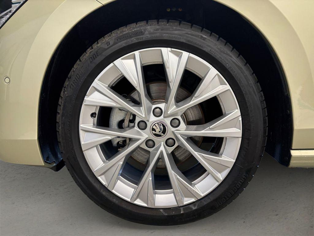 Skoda Superb Combi 2.0 TDI L&K DSG 110 kW (150 CV) - 7