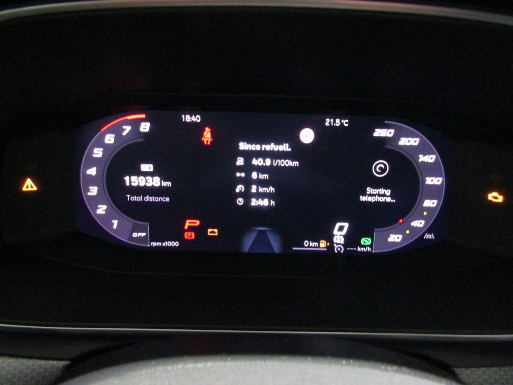 SEAT León 1.5 eTSI Style 25 Aniversario DSG 85 kW (116 CV) - 10