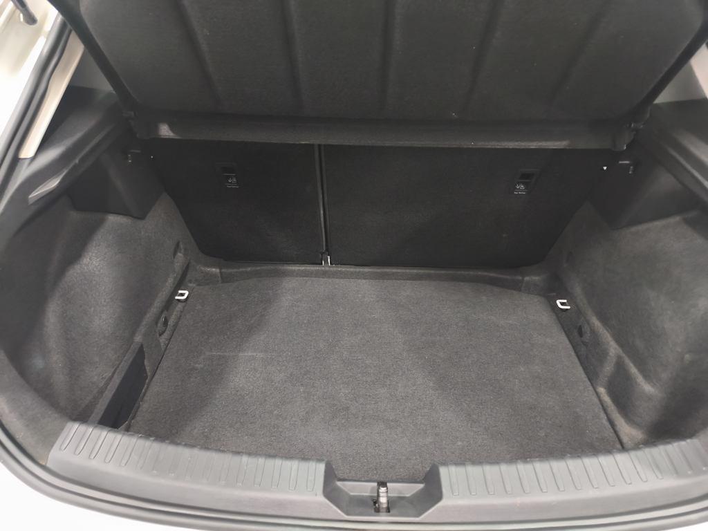 SEAT León 2.0 TDI S&S Style XL 85 kW (115 CV) - 6