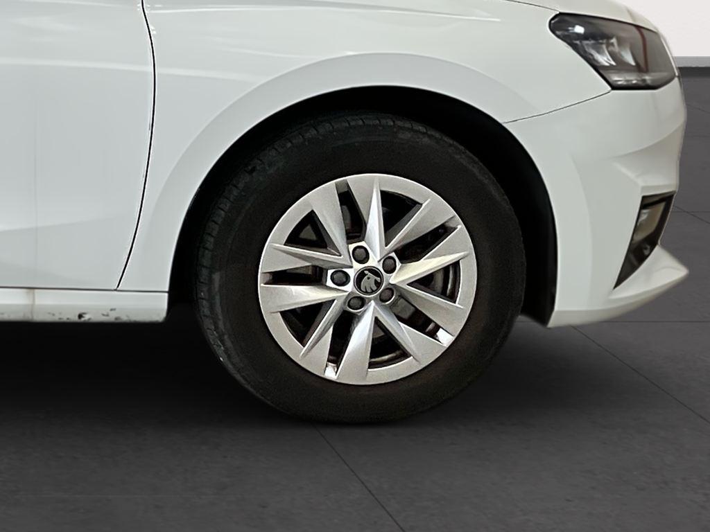 Skoda Fabia 1.0 TSI Selection DSG 85 kW (115 CV) - 7