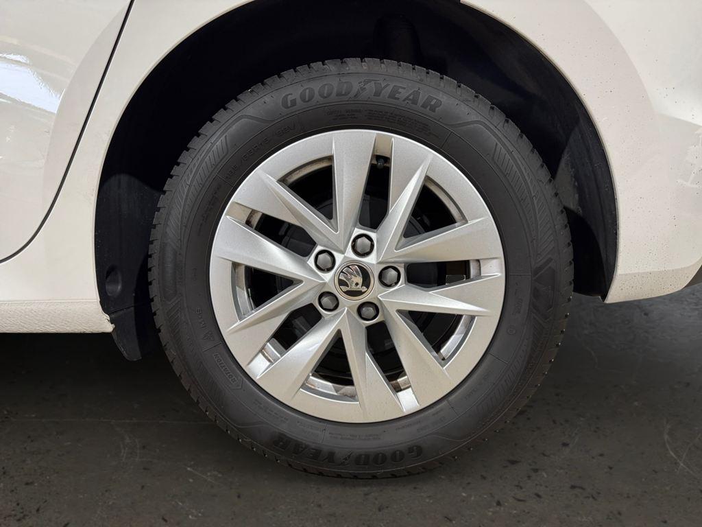 Skoda Fabia 1.0 TSI Ambition 70 kW (95 CV) - 7