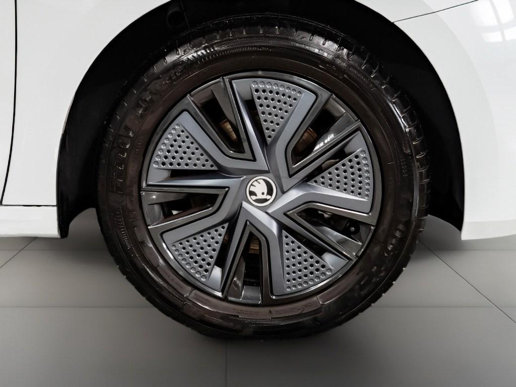 Skoda Fabia 1.0 TSI Design 85 kW (115 CV) - 7