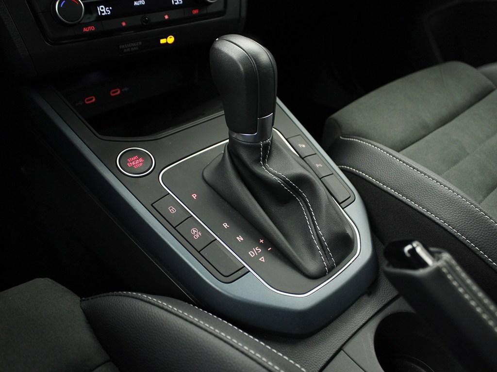 SEAT Arona 1.0 TSI S&S Xperience XM DSG 85 kW (115 CV) - 9