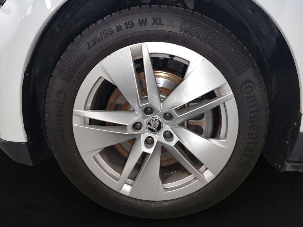 Skoda Enyaq BEV IV 80 4x4 195 kW (265 CV) - 7