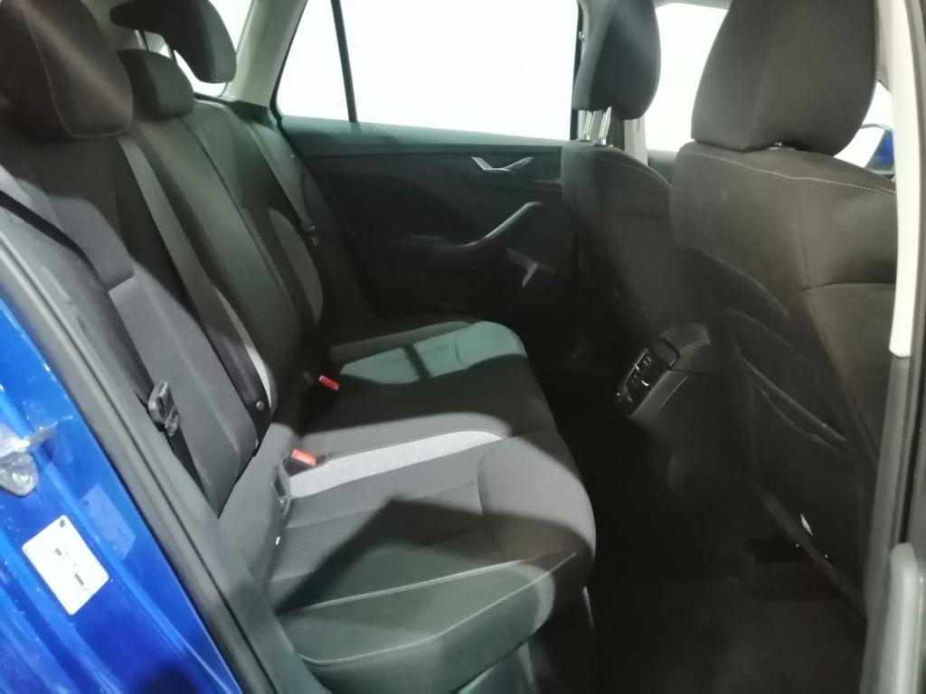 Skoda Kamiq 1.0 TSI Selection DSG 85 kW (115 CV) - 5