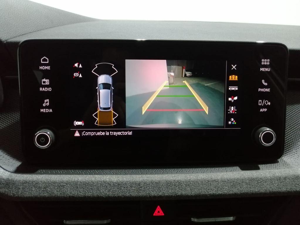 Skoda Kamiq 1.0 TSI Selection DSG 85 kW (115 CV) - 9