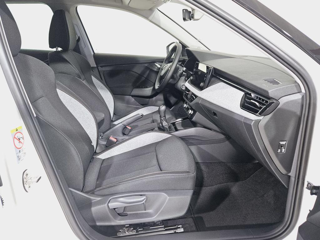Skoda Kamiq 1.0 TSI Emotion 70 kW (95 CV) - 4
