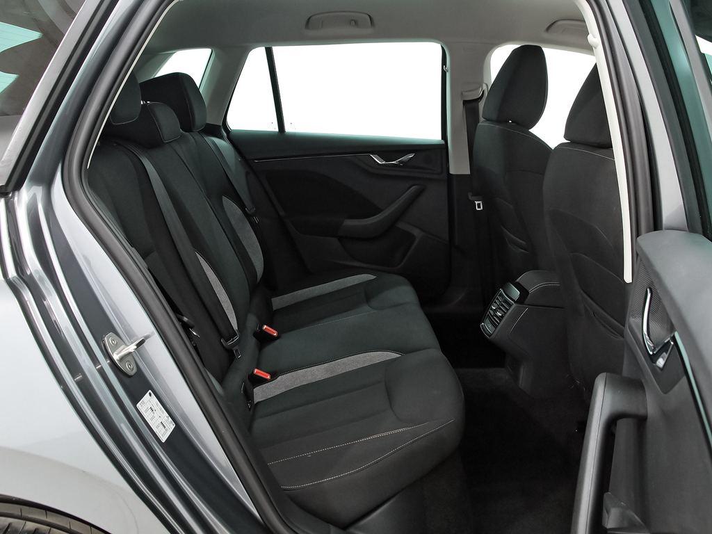 Skoda Kamiq 1.0 TSI Selection 85 kW (115 CV) - 5