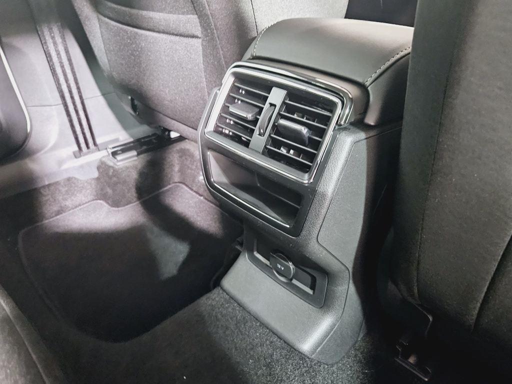 Skoda Karoq 1.0 TSI Selection 81 kW (110 CV) - 8