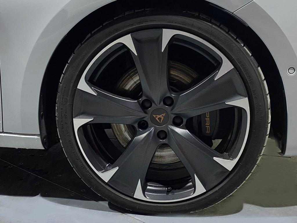 CUPRA Leon Sportstourer 2.0 TSI VZ 4Drive DSG 228 kW (310 CV) - 7