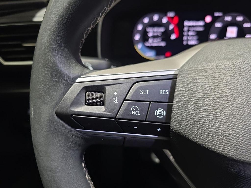 SEAT León 1.5 TSI S&S Style 25 Aniversario 85 kW (116 CV) - 8