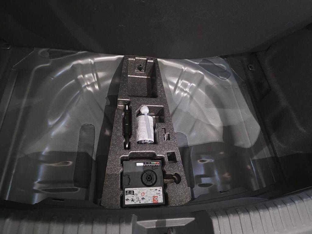 SEAT León 1.5 TSI S&S Style 25 Aniversario 85 kW (116 CV) - 18