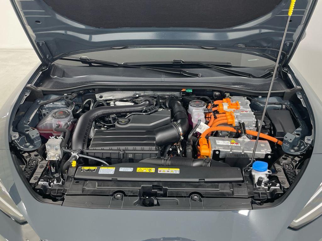 SEAT León 1.5 TSI e-Hybrid FR XM DSG 150 kW (204 CV) - 12