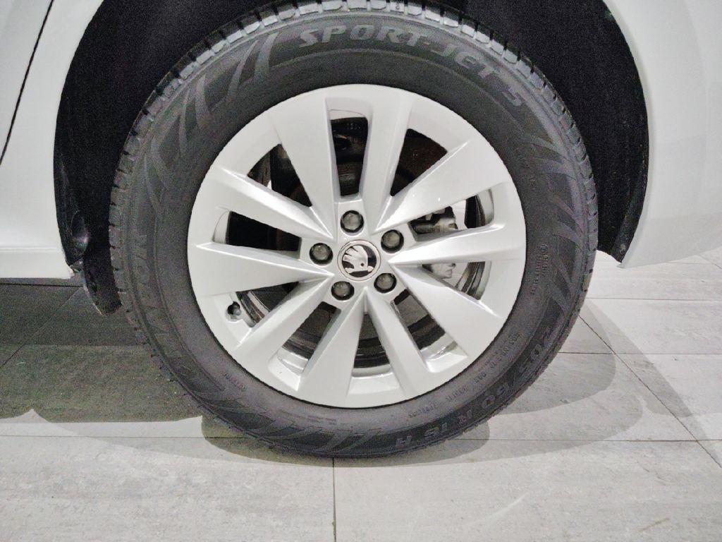 Skoda Kamiq 1.0 TSI Selection 85 kW (115 CV) - 7