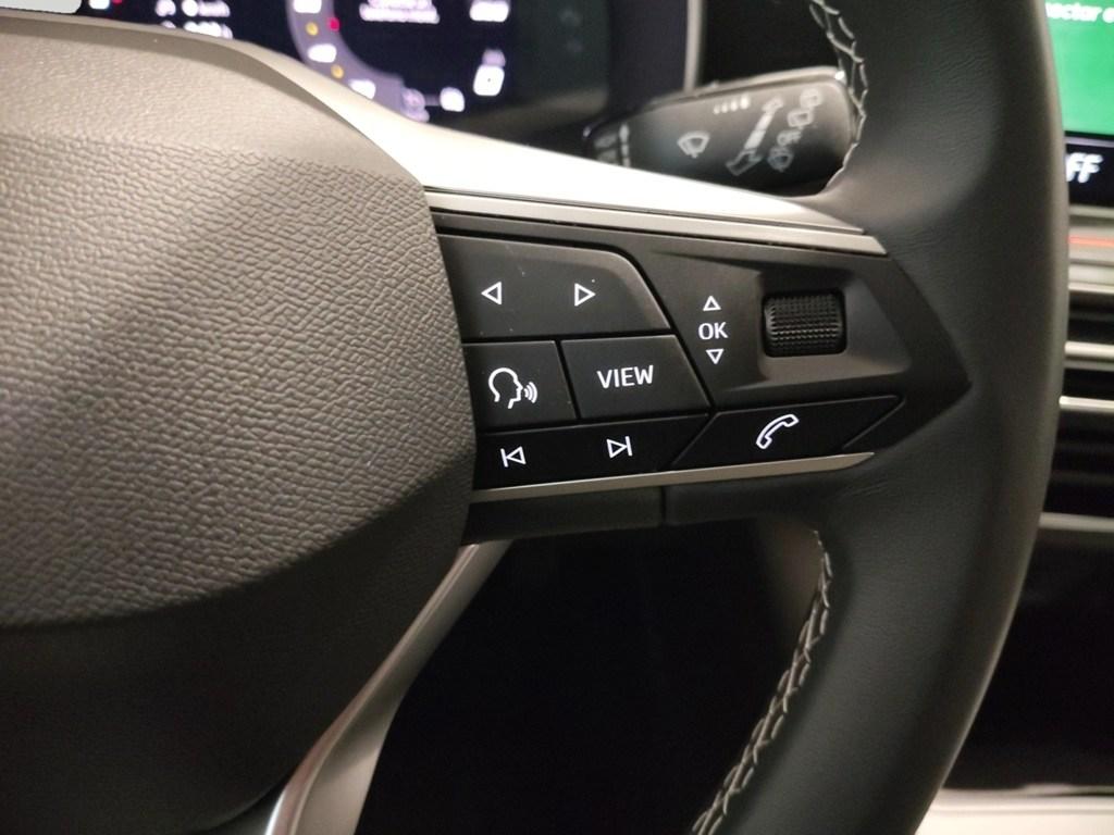 SEAT León 1.5 TSI S&S Style 25 Aniversario 85 kW (116 CV) - 9