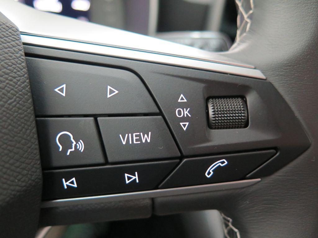 SEAT León 1.5 TSI S&S Style 25 Aniversario 85 kW (116 CV) - 9