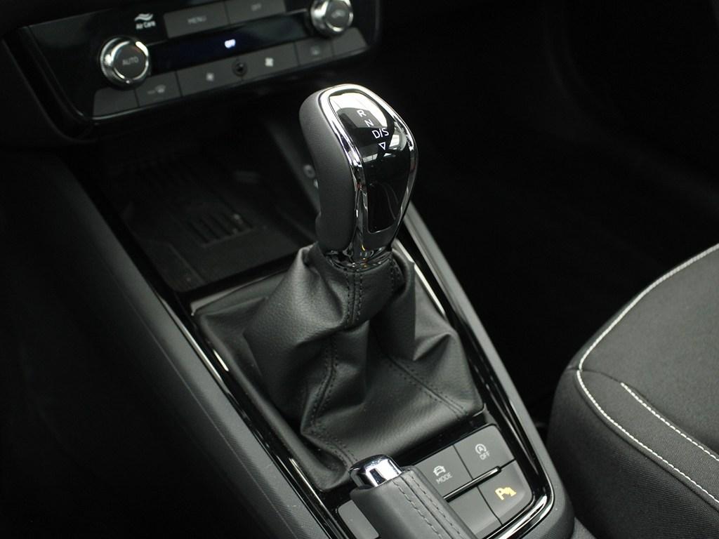 Skoda Kamiq 1.5 TSI Monte Carlo DSG 110 kW (150 CV) - 9